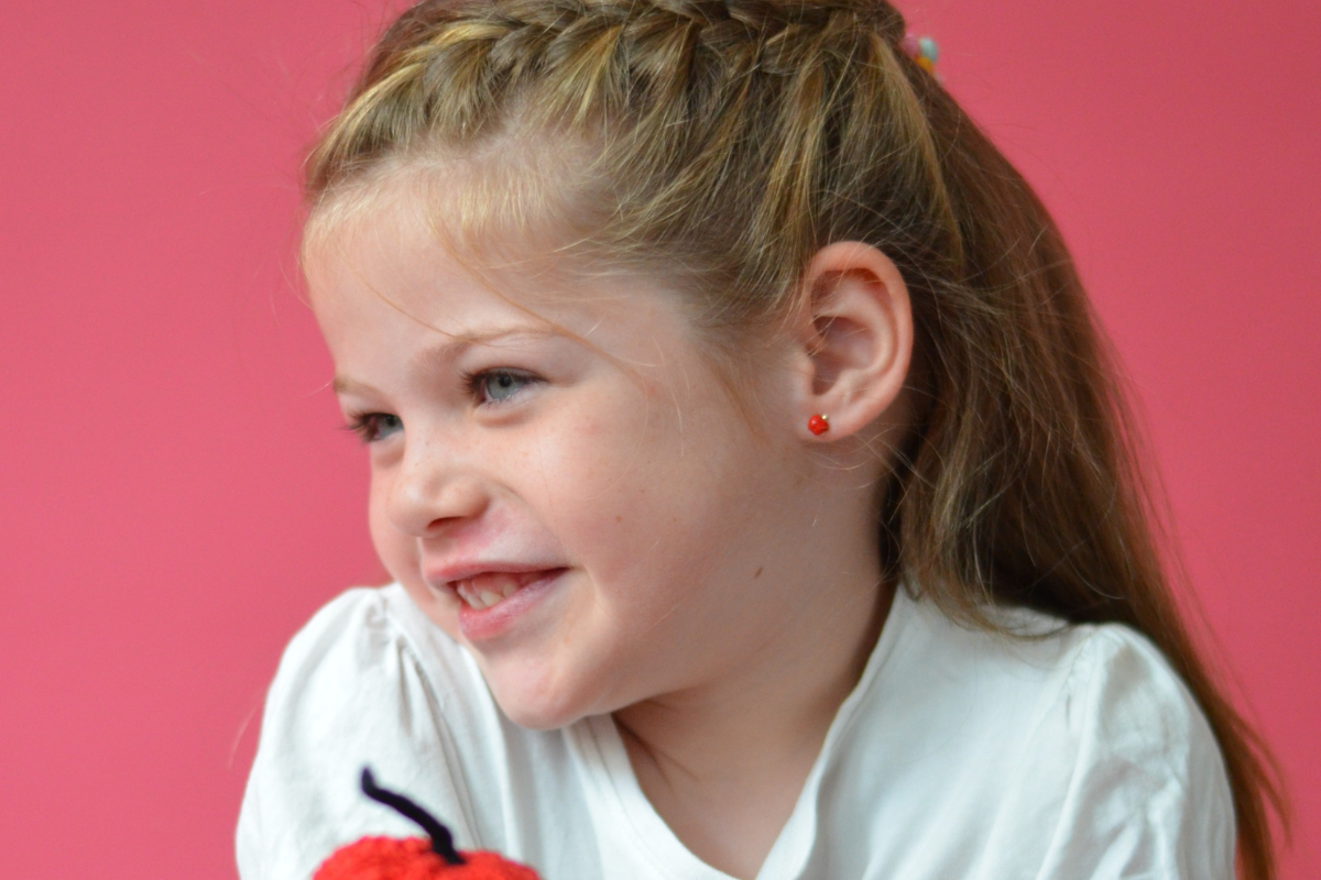 Új ékszerek a Lisa Jewelry for Kids-től – cicák, pillangók és karácsonyi köves csodák!